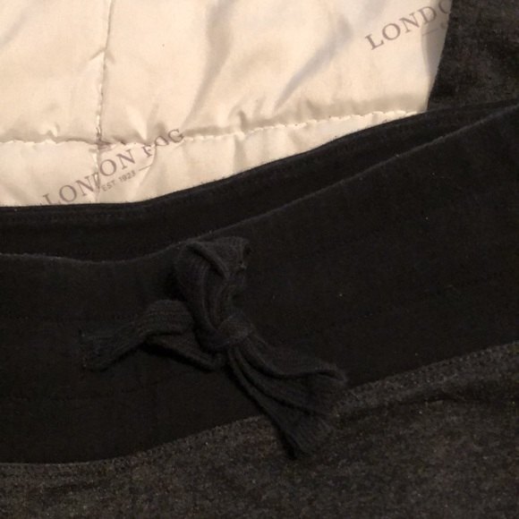 Victoria Secret yoga pants size small - Picture 4 of 5
